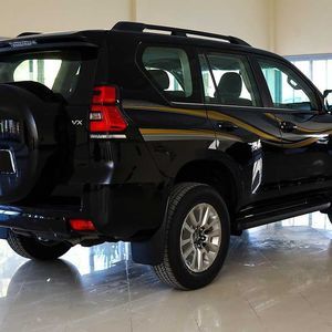 Meet your Posher, Ayed